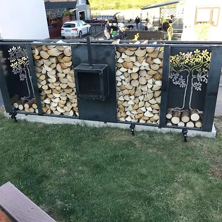 度假居 Cozy Wooden House To Feel Good *